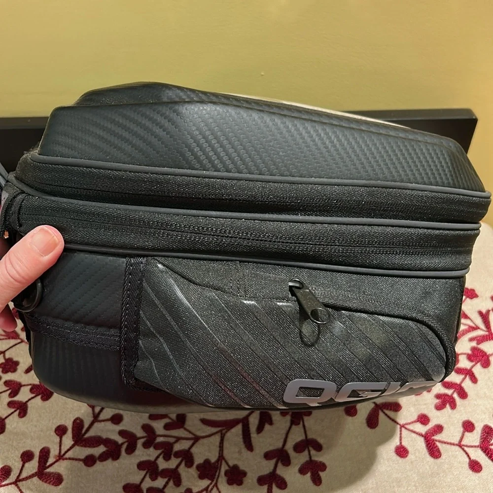 OGIO Black Carbon Fiber Tank Bag - Picture 3 of 8